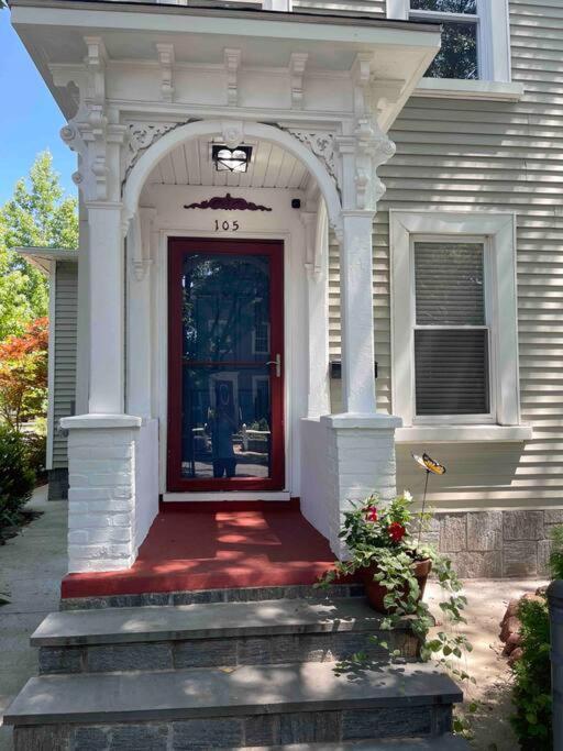 Beautiful Studio Apartment In Historic House New Haven Exterior photo